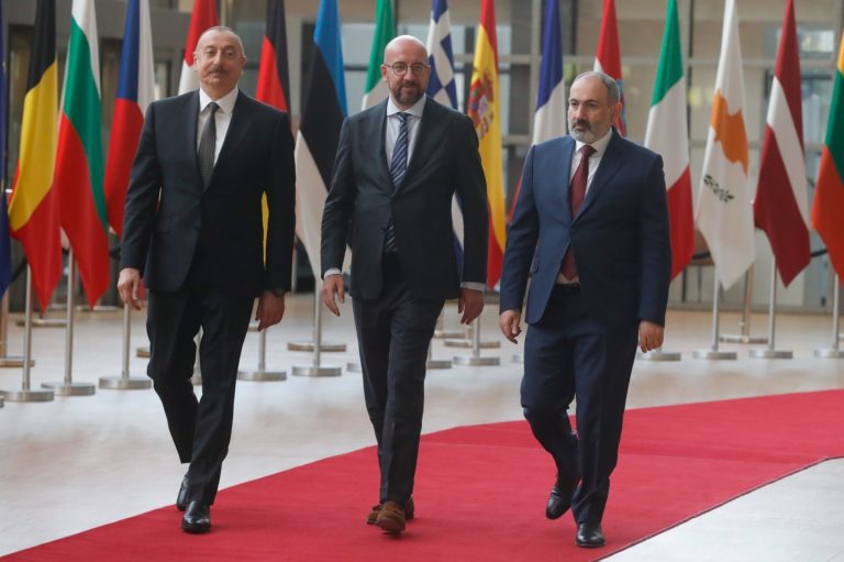 ΕΕ: Οι ηγέτες Αρμενίας και Αζερμπαϊτζάν θα συναντηθούν την Κυριακή στις Βρυξέλλες