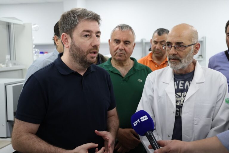 Επίσκεψη Ανδρουλάκη στο κέντρο έρευνας Μαστίχας στη Χίο Επίσκεψη Ανδρουλάκη στο κέντρο έρευνας Μαστίχας στη Χίο