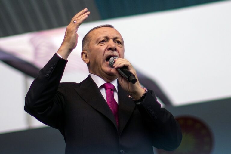 Ερντογάν: Ανακαλύφθηκε μεγάλο κοίτασμα πετρελαίου στην ΝΑ Τουρκία