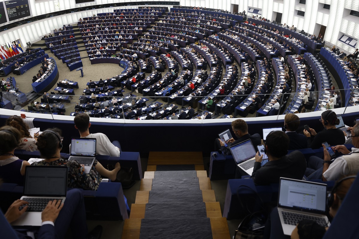 ΝΔ: Ηχηρό μήνυμα από το ΕΚ με ψήφισμα τροπολογίας για την απελευθέρωση του Φρέντι Μπελέρη