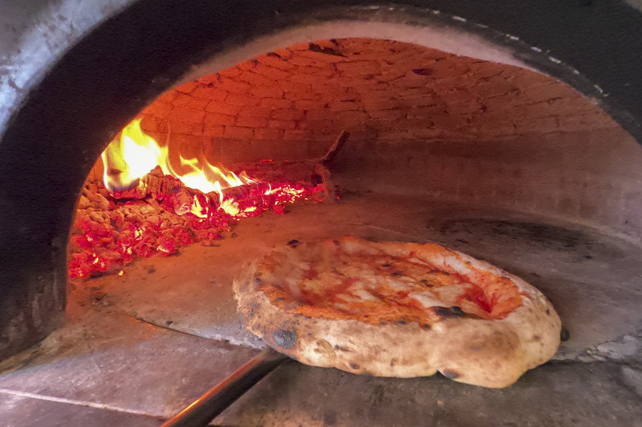 Ιταλία: “Φωτιά” η τιμή της πίτσας λόγω του πληθωρισμού