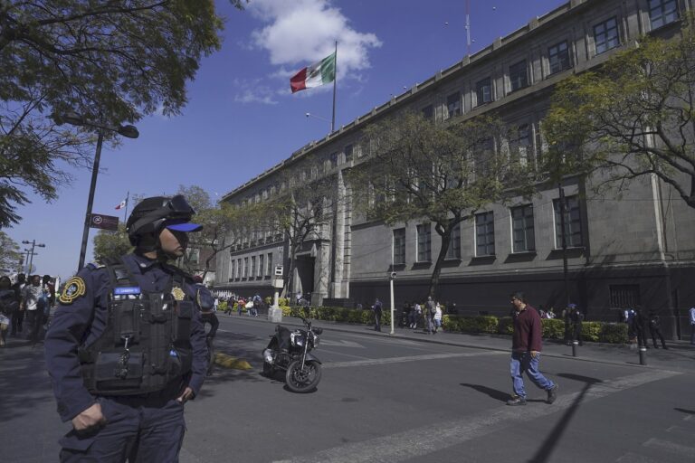 Μεξικό: Ακύρωσε το Ανώτατο δικαστήριο  κυβερνητική μεταρρύθμιση για την λειτουργία του Ινστιτούτου Εκλογικής Εποπτείας