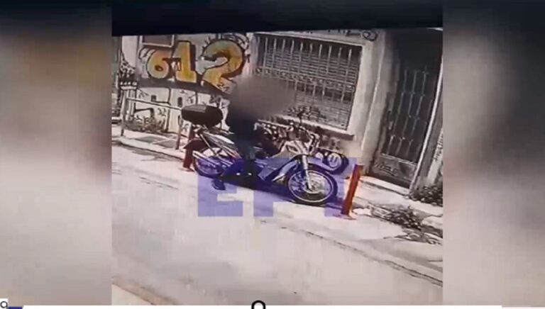 Χειροπέδες για 51η φορά σε κλέφτη ΙΧ – Βίντεο ντοκουμέντο:  Σέρνει θύμα του με κλεμμένο μηχανάκι
