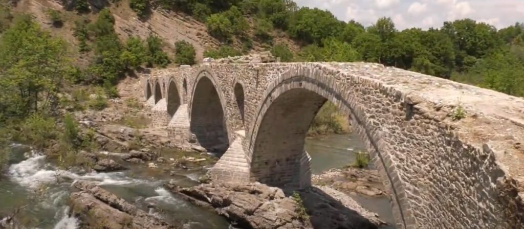 Ανακατασκευάζεται το γεφύρι του Σπανού
