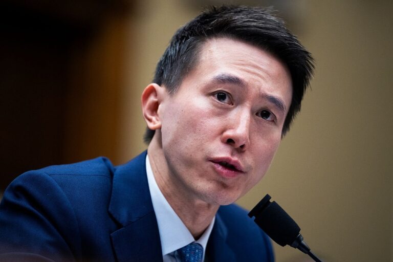 Πρώην υπάλληλος του TikTok: H Κίνα είχε «απόλυτη πρόσβαση» σε όλα τα δεδομένα