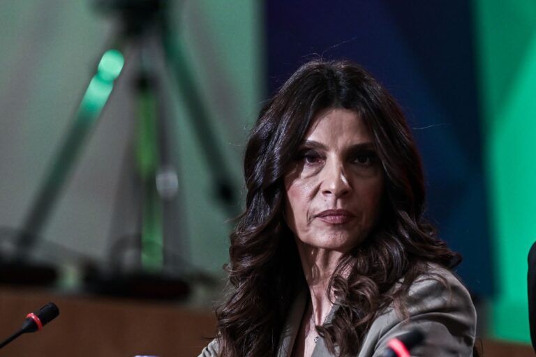ΣΥΡΙΖΑ: Παραιτήθηκε η Πόπη Τσαπανίδου από εκπρόσωπος τύπου