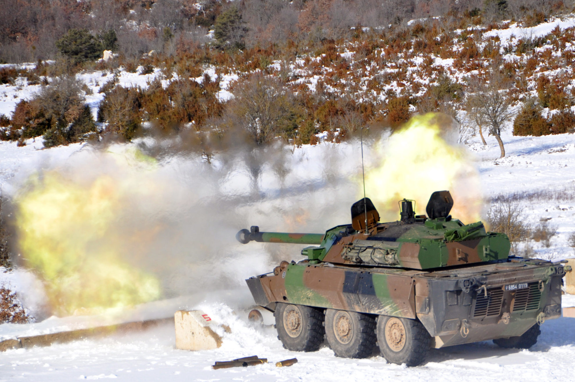Η Γαλλία θα παραδώσει στην Ουκρανία ελαφρά άρματα μάχης