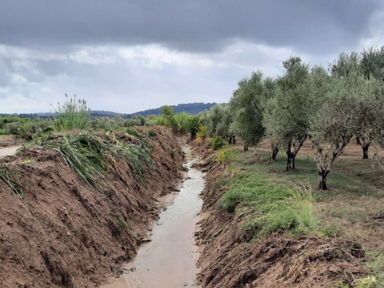 Έλεγχοι για παρανομίες σε υδατορέματα