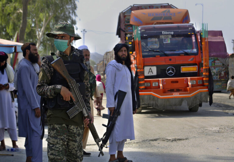 Αφγανιστάν: Tρείς νεκροί σε ανταλλαγή πυρών με Ταλιμπάν στα σύνορα με Ιράν