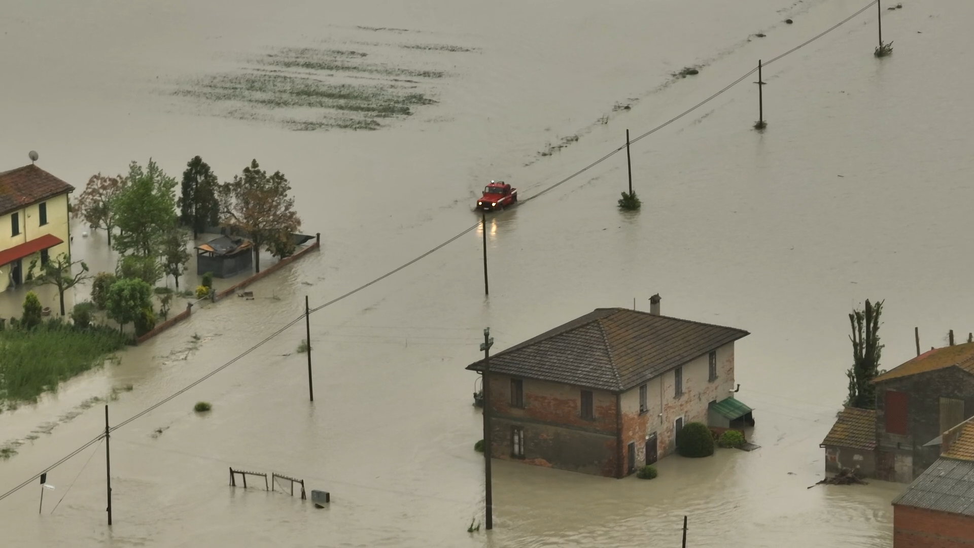 Βόρεια Ιταλία: Ένας νεκρός και εκατοντάδες εκτοπισμένοι από βροχές και πλημμύρες