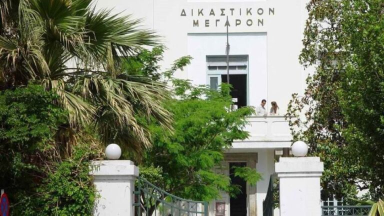 Βόλος: Τη Δευτέρα στο Αυτόφωρο ο 45χρονος που έκλεψε χρεωστική για να αγοράσει τρόφιμα