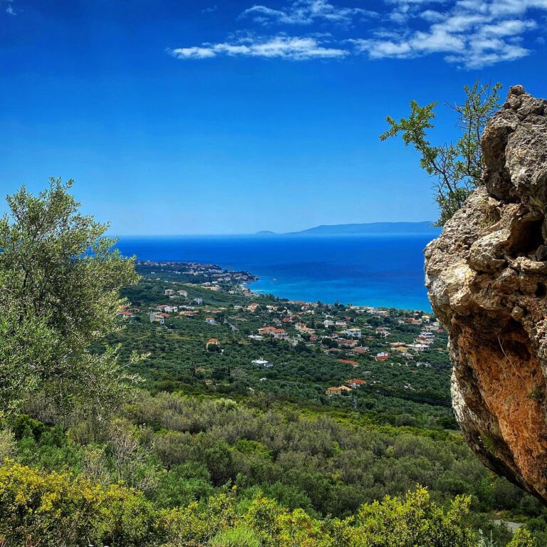 Καλαμάτα: Ρύθμιση για την εκτός σχεδίου δόμηση ζητούν από κοινού Δικηγορικός Σύλλογος, Πολεοδομία και ΤΕΕ (ηχητικό)