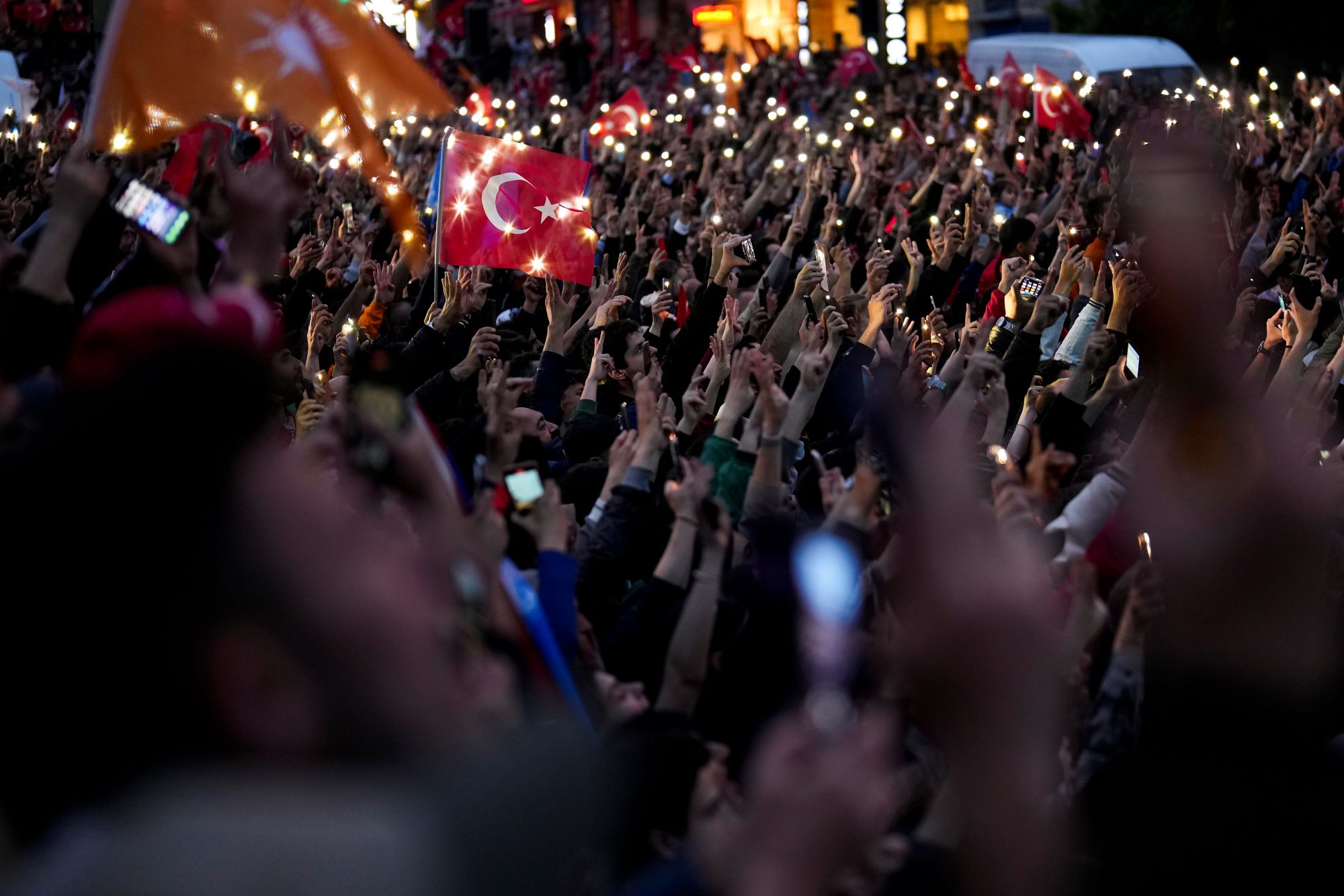 «Δεν αντέχω άλλο στη χώρα μου» – Ξέσπασε τούρκος ράπερ μετά τη νίκη Ερντογάν