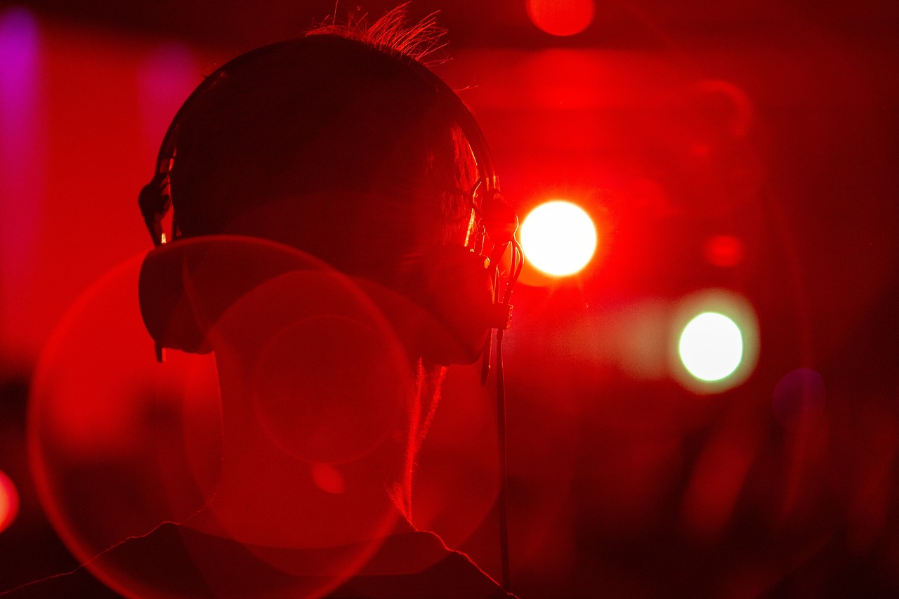 Ένας άνδρας άρχισε να «βλέπει» τη μουσική μετά από εγκεφαλική βλάβη που υπέστη