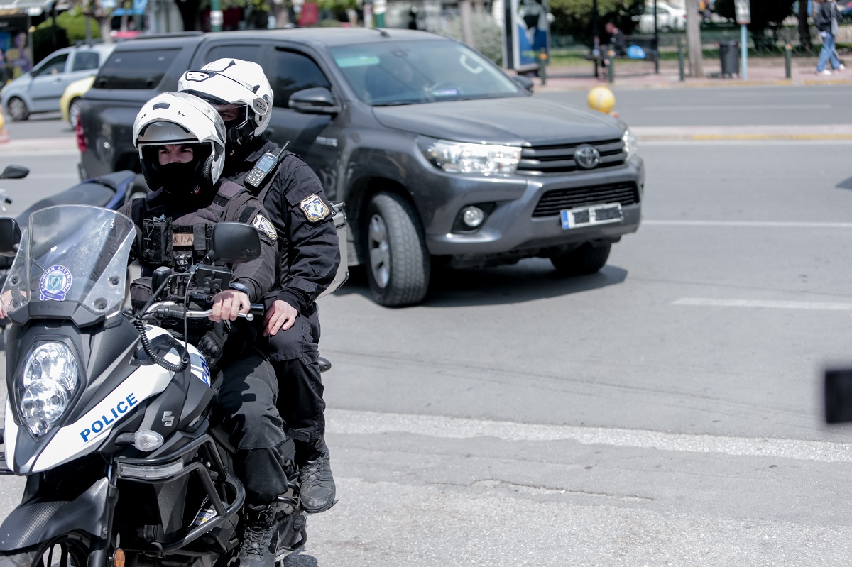 ΣΤΟΝ ΕΙΣΑΓΓΕΛΕΑ ΟΙ ΣΥΛΛΗΦΘΕΝΤΕΣ ΓΙΑ ΤΗΝ ΔΟΛΟΦΟΝΙΑ ΤΟΥ ΓΙΩΡΓΟΥ ΚΑΡΑΪΒΑΖ (ΚΩΣΤΑΣ ΤΖΟΥΜΑΣ/EUROKINISSI)