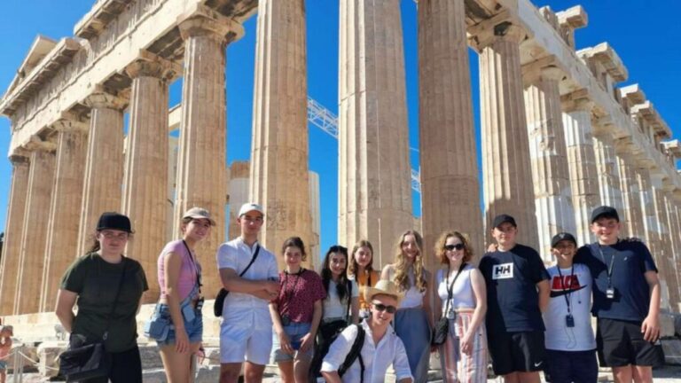 “Επαφή με τις ρίζες” 20 νέοι κρητικής καταγωγής επισκέπτονται την Ελλάδα