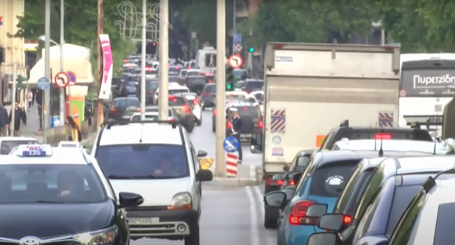 «Γολγοθάς» για χιλιάδες οδηγούς η καθημερινότητα στους κεντρικούς δρόμους της Θεσσαλονίκης