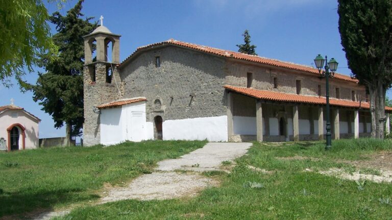 Γρεβενά: Αποκατάσταση Ιερού Ναού Αγίων Θεοδώρων στο Μαυρονόρος