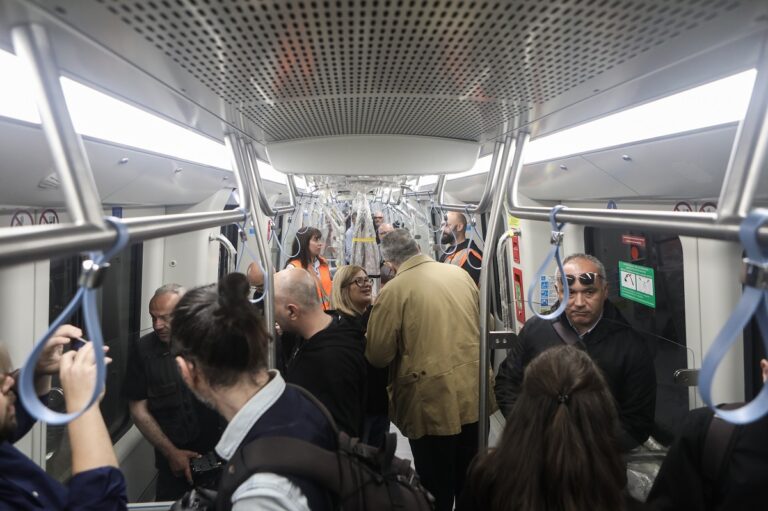 Η κάμερα της ΕΡΤ μέσα στο μετρό της Θεσσαλονίκης- Το πρώτο δρομολόγιο με επιβάτες (φωτο & video)