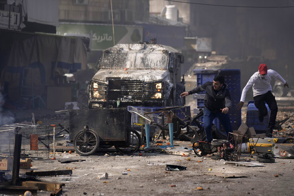 Pictures of the Month in Middle East Photo Gallery