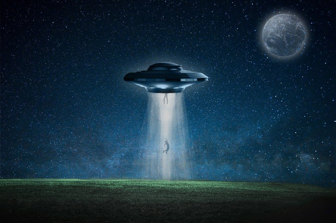 spaceship-g5c319b99a_1280