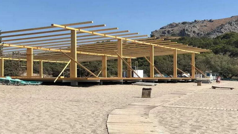Συλλήψεις σε Θήρα και Ρόδο για αυθαίρετη δόμηση