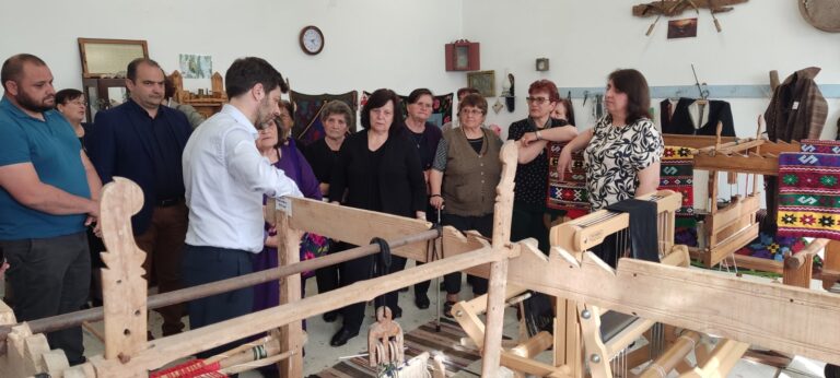 Ιδρύονται τρεις σχολές Υφαντικής στον Έβρο