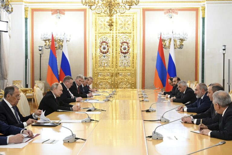 Ευρασιατική Οικονομική Ένωση: «Σοβαρό πρόβλημα η προσέγγιση Ρωσίας – Λευκορωσίας» λέει ο Πρόεδρος του Καζακστάν
