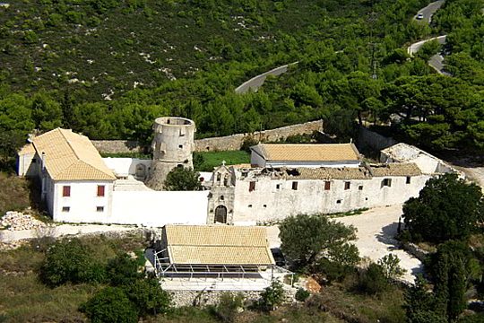 Αποκλειστικό-Ζάκυνθος: Καλόγερος αποπειράθηκε να βιάσει τουρίστρια στον Άη Γιώργη των Κρημνών