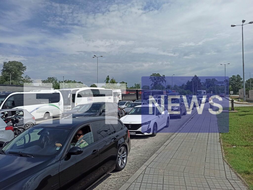 Σέρρες: Αυξημένη κίνηση επισκεπτών από την Βουλγαρία και Ρουμανία στο συνοριακό σταθμό του Προμαχώνα (Φωτό-Βίντεο)