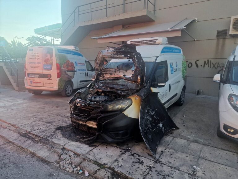 Πάτρα: Ανάληψη ευθύνης από αντιεξουσιαστές για το μπαράζ εμπρηστικών επιθέσεων σε οχήματα εταιρειών