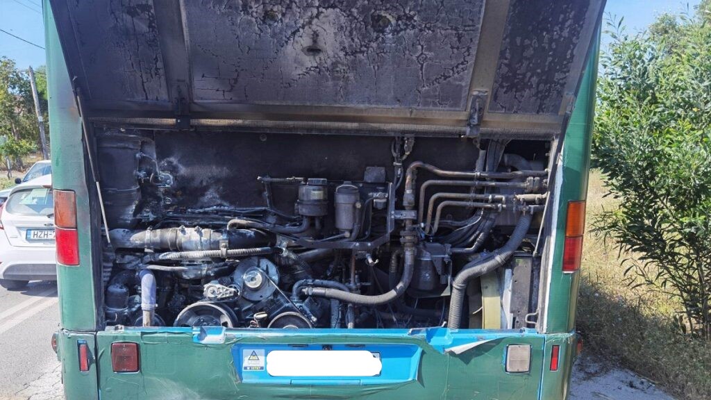 Ηράκλειο: Συναγερμός για φωτιά σε κινητήρα λεωφορείου του αστικού ΚΤΕΛ