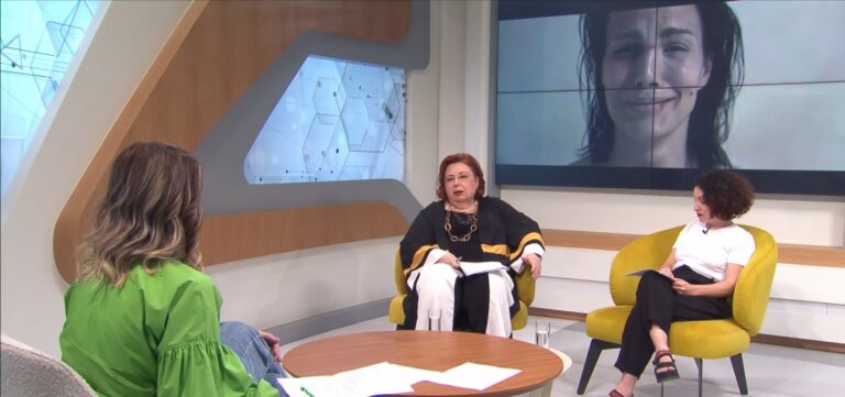 Η ενδοοικογενειακή βία και η διαχείριση των γυναικών που “σπάνε” τη σιωπή τους