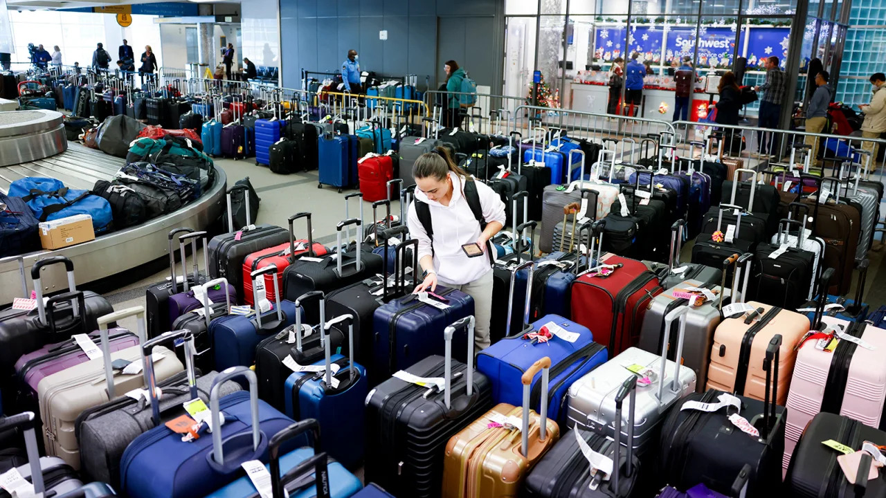 Πώς οι απλοί ανιχνευτές αποσκευών έγιναν το πιο δημοφιλές ταξιδιωτικό εξάρτημα