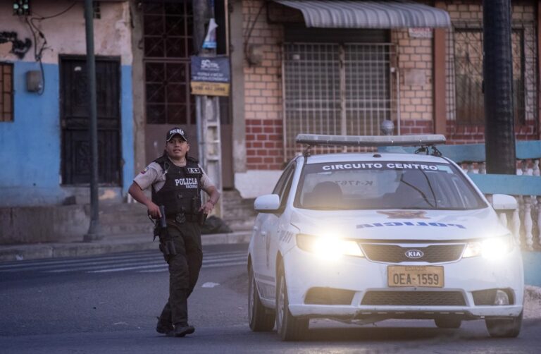 Ισημερινός: Οκτώ νεκροί σε ανταλλαγή πυρών μεταξύ μελών αντίπαλων συμμοριών