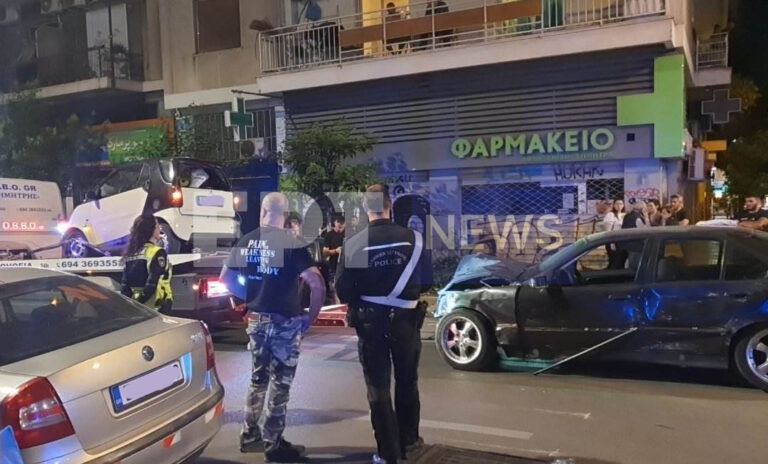 Κέντρο Αθήνας: Τροχαίο στη συμβολή Ιουλιανού και Αριστοτέλους με δύο ΙΧ και τραυματία