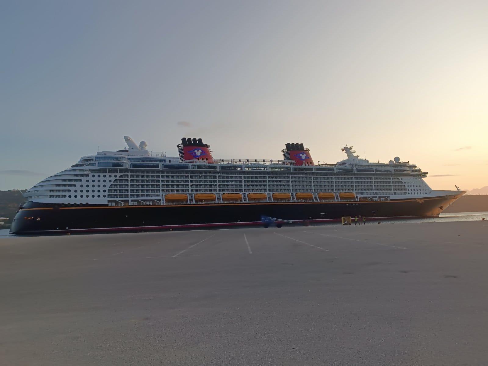 Στο λιμάνι της Σούδας για πρώτη φορά το κρουαζιερόπλοιο “Disney Dream”