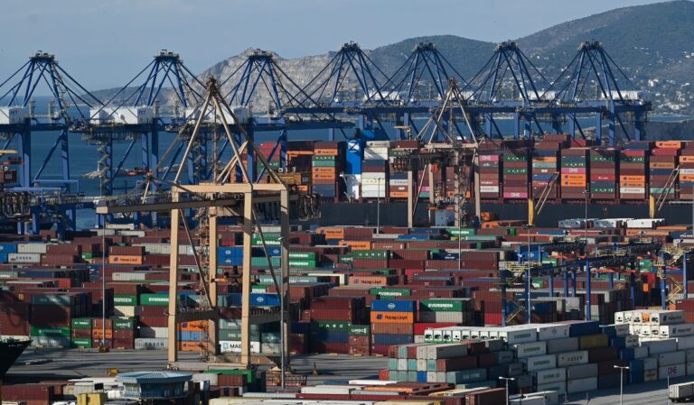 ΕΛΣΤΑΤ: Μειώθηκαν κατά 4,3% οι ελληνικές εξαγωγές τον Απρίλιο
