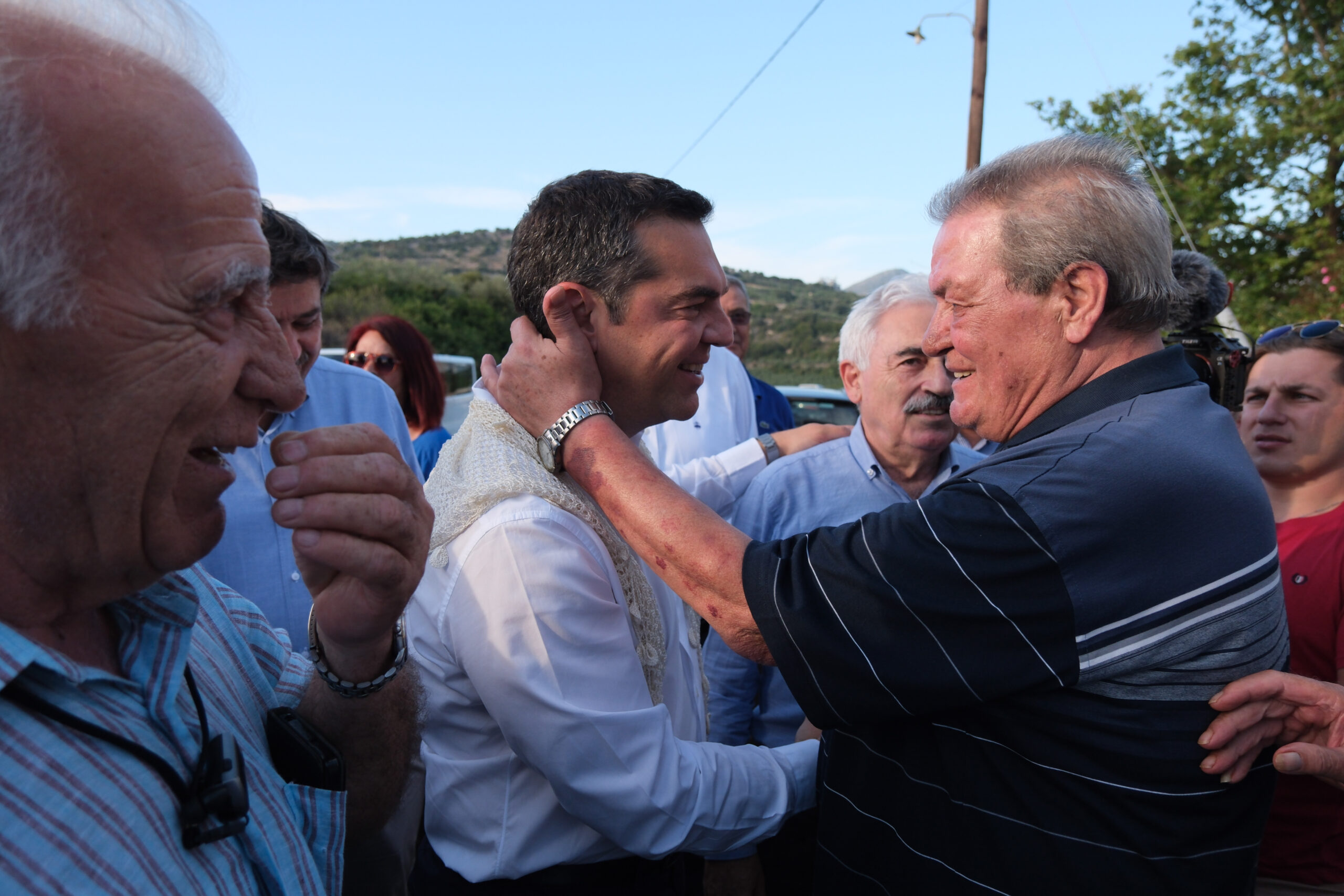 ΠΕΡΙΟΔΕΙΑ ΤΟΥ ΠΡΟΕΔΡΟΣ ΣΥΡΙΖΑ-ΠΣ ΑΛΕΞΗΣ ΤΣΙΠΡΑΣ ΣΕ ΖΩΝΙΑΝΑ ΚΑΙ ΑΝΩΓΕΙΑ ΣΤΗ ΚΡΗΤΗ  (ΓΡ. ΤΥΠΟΥ ΣΥΡΙΖΑ /EUROKINISSI)