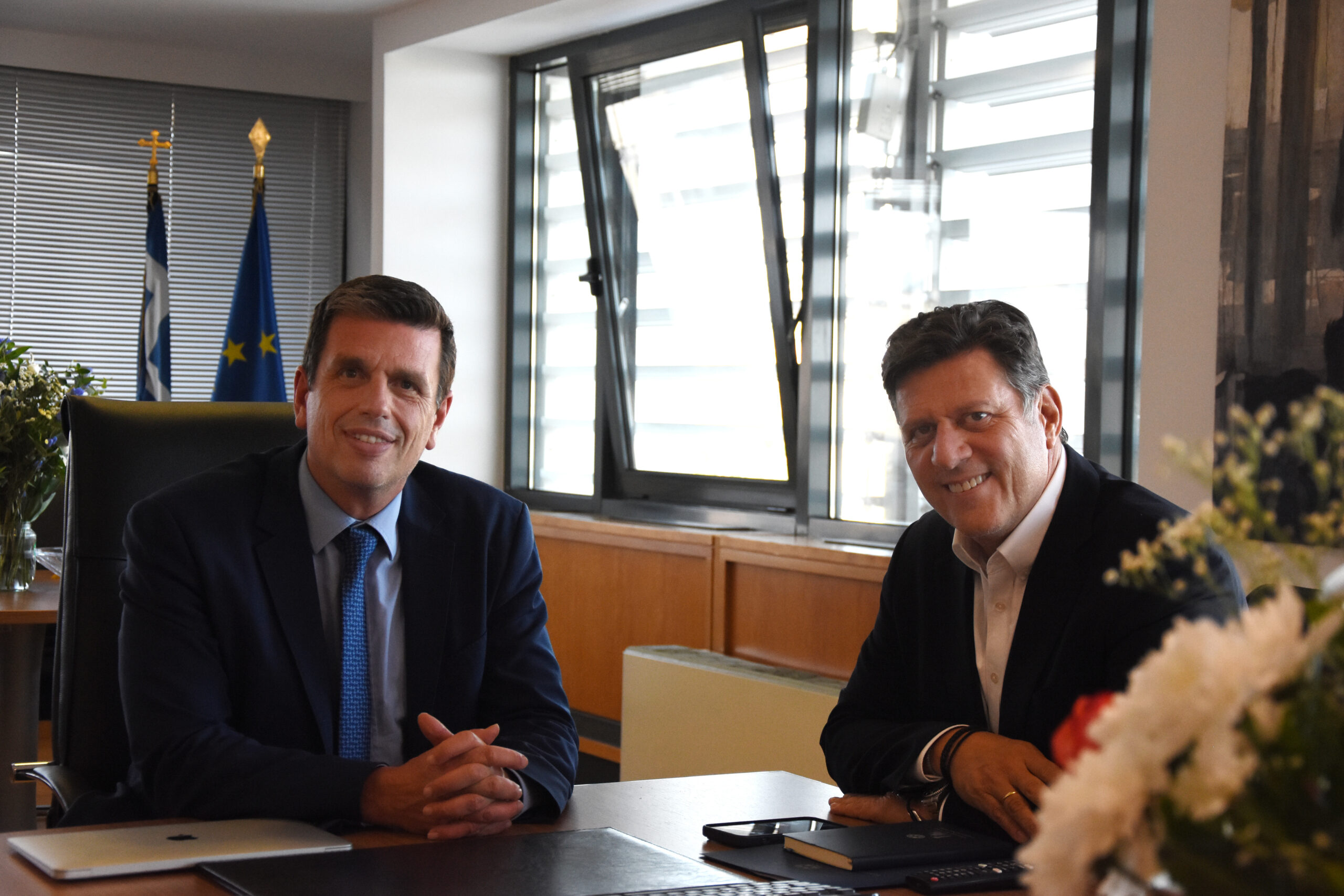 ΣΥΝΑΝΤΗΣΗ ΤΟΥ ΥΠΟΥΡΓΟΥ ΜΕΤΑΝΑΣΤΕΥΣΗ ΚΑΙ ΑΣΥΛΟΥ ΔΗΜΗΤΡΗ ΚΑΙΡΙΔΗ ΜΕ ΤΟΝ ΥΠΟΥΡΓΟ ΝΑΥΤΙΛΙΑΣ ΚΑΙ ΝΗΣΙΩΤΙΚΗΣ ΠΟΛΙΤΙΚΗΣ ΜΙΛΤΙΑΔΗ ΒΑΡΒΙΤΣΙΩΤΗ (ΓΡ. ΤΥΠΟΥ ΥΠ. ΜΕΤΑΝΑΣΤΕΥΣΗΣ ΑΣΥΛΟΥ / EUROKINISSI)