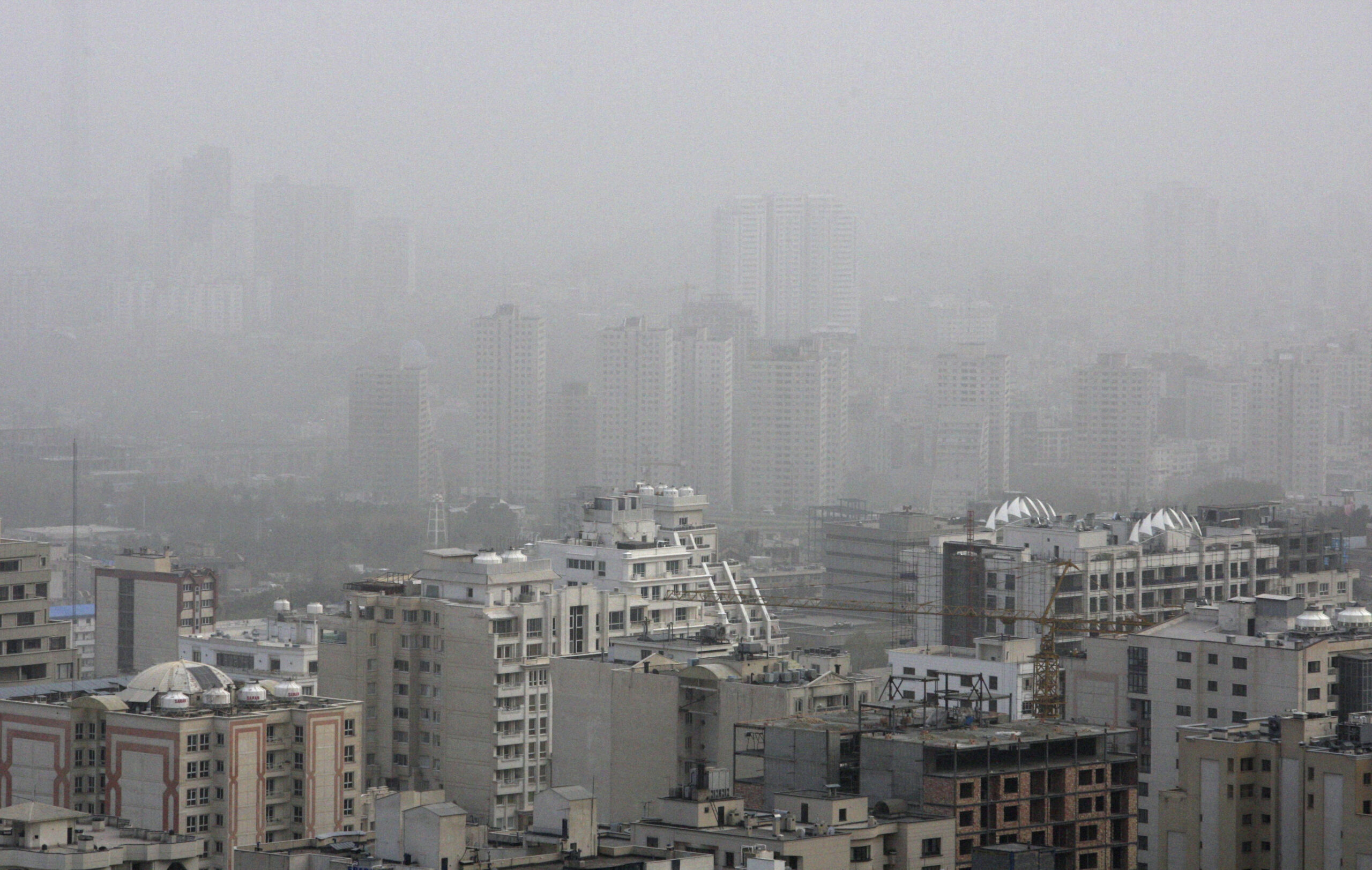 Καταιγίδες σκόνης στο Ιράν  – 1.000 άτομα νοσηλεύονται σε νοσοκομεία