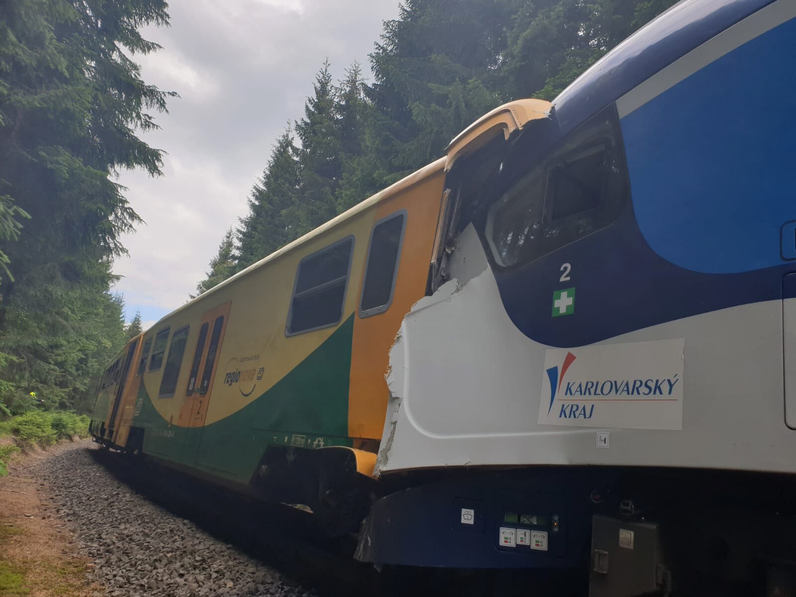 Τρένο συγκρούστηκε με φορτηγό στην Τσεχία – 21 τραυματίες, 19 μαθητές μεταξύ των 65 επιβατών