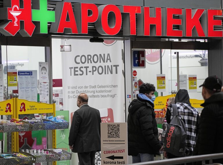 Γερμανία: Κλειστά τα φαρμακεία λόγω κινητοποιήσεων της ABDA για τη μείωση εσόδων και την έλλειψη φαρμάκων