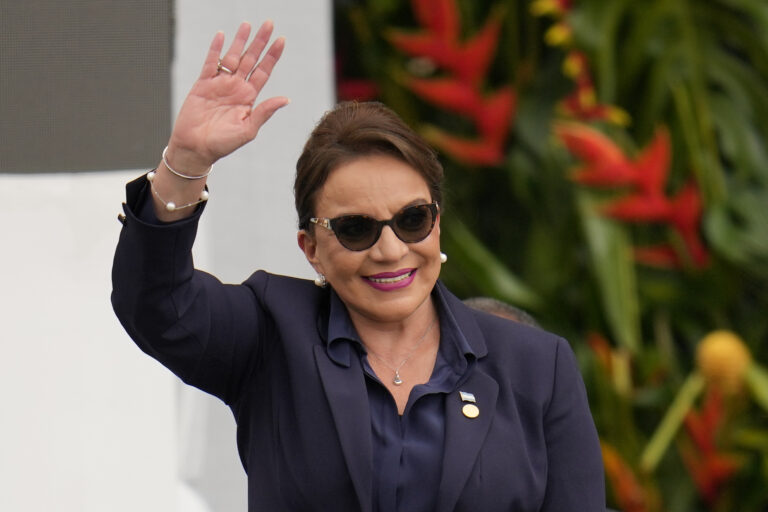 Ονδούρα: Τετραήμερη επίσημη επίσκεψη της πρόεδρου στην Κίνα