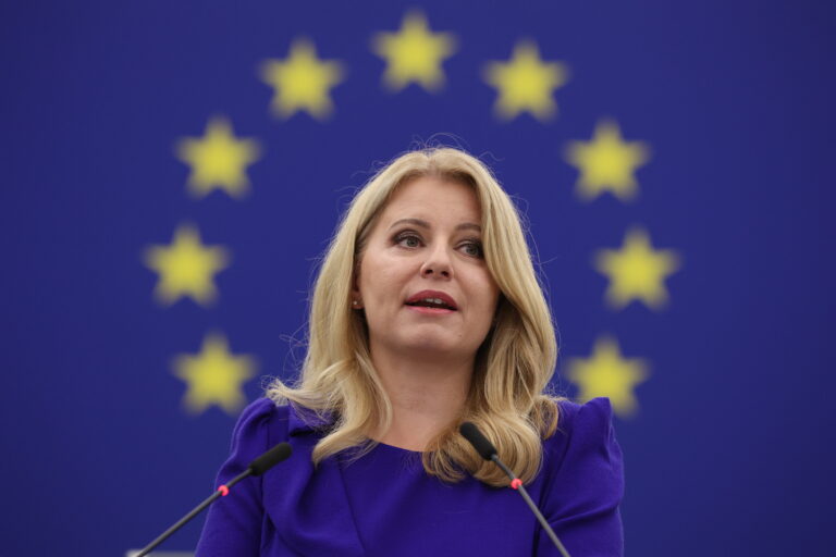 Σλοβακία: H Ζουζάνα Καπούτοβα αποφάσισε ότι ο Λούντοβιτ Όντορ θα παραμείνει προσωρινός πρωθυπουργός μέχρι τις εκλογές