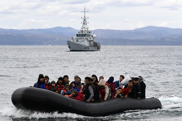 Ο αριθμός των μεταναστών που διασχίζουν την κεντρική Μεσόγειο έχει υπερδιπλασιασθεί από το 2022 σύμφωνα με την Frontex