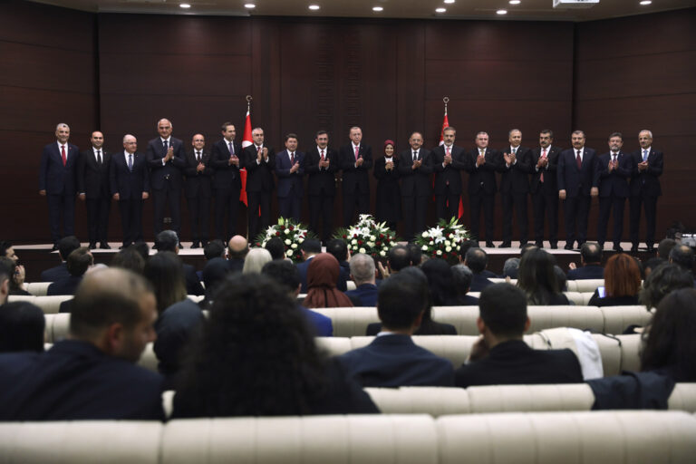 Τουρκία: Τι σηματοδοτούν οι επιλογές Ερντογάν για το νέο υπουργικό -Στροφή 180 μοιρών στην οικονομική πολιτική