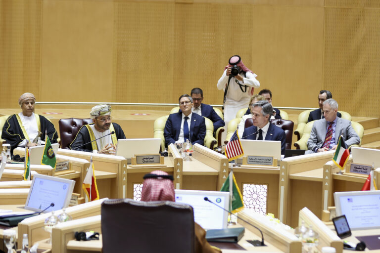 Ο Μπλίνκεν συναντά τους υπουργούς Εξωτερικών των χωρών του Κόλπου στο Ριάντ – «Ο διάλογος θα συνεχιστεί»