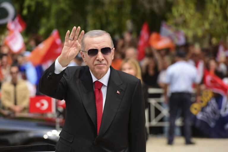Ερντογάν στα Κατεχόμενα: Αν κάποιοι εμποδίσουν την ειρήνη, θα στραφούμε σε άλλες πολιτικές
