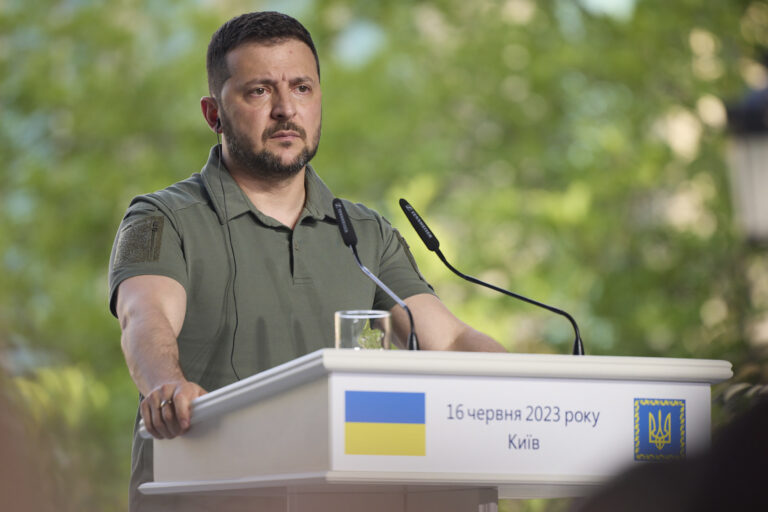 Σιτηρά: Το Συμβούλιο ΝΑΤΟ – Ουκρανίας θα συνέλθει την ερχόμενη εβδομάδα για το θέμα της ασφάλειας στην Μαύρη Θάλασσα
